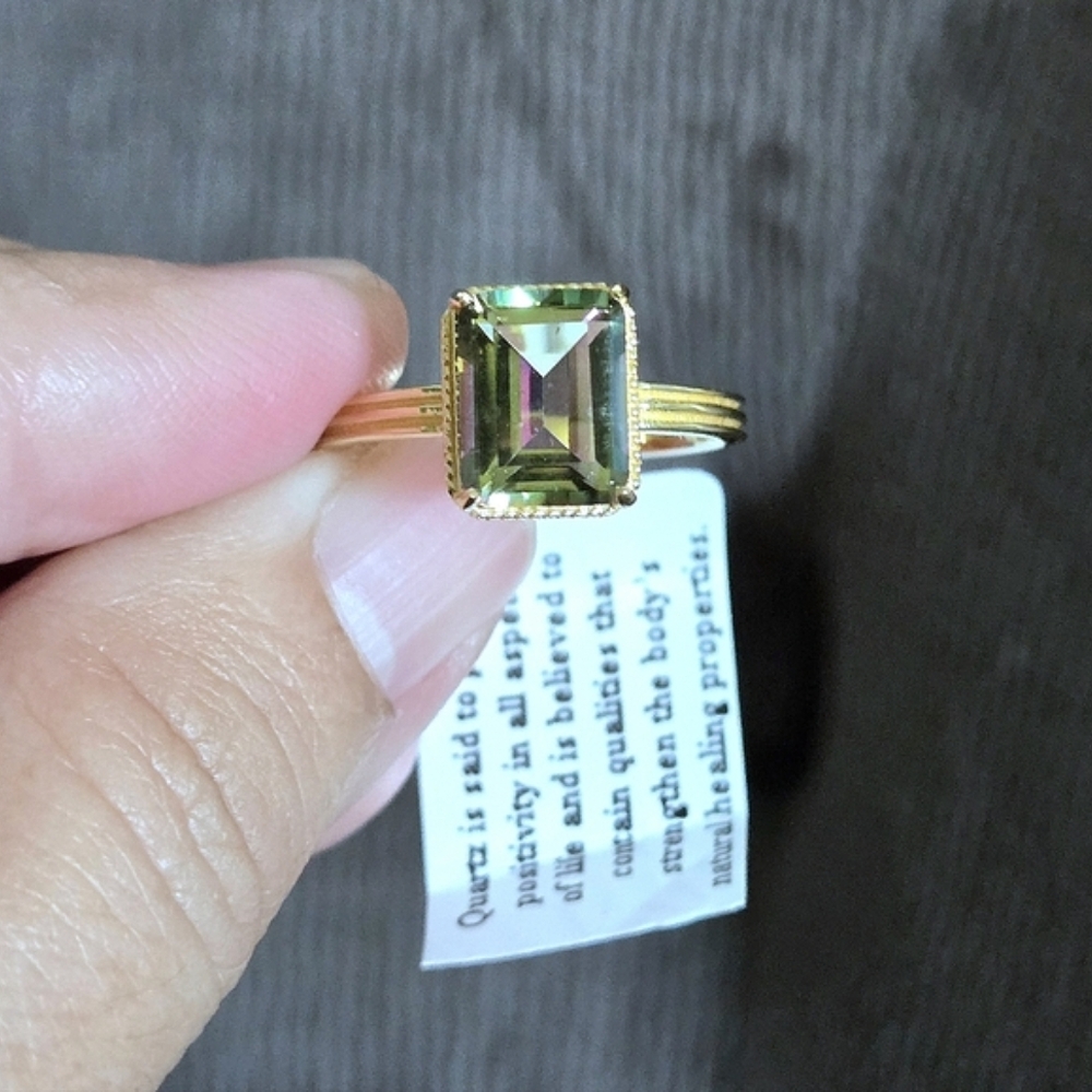 Shivam Rectangular Green💚 Quartz Ring💍 - NWT